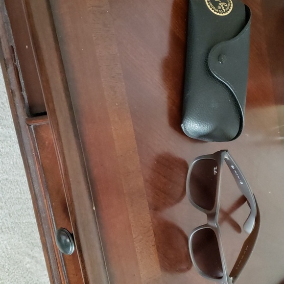Ray-Ban Accessories - Ray Ban sunglasses